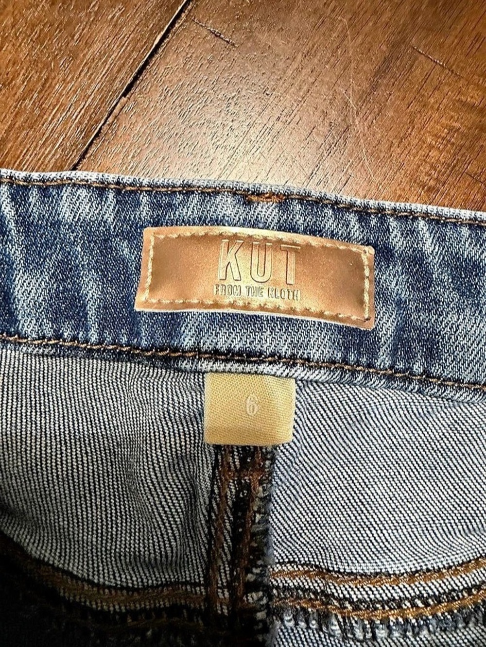 Kut from the Kloth Meg Fab Ab Wide Leg High Rise Jeans Size 6 Inseam 27” - Picture 3 of 7
